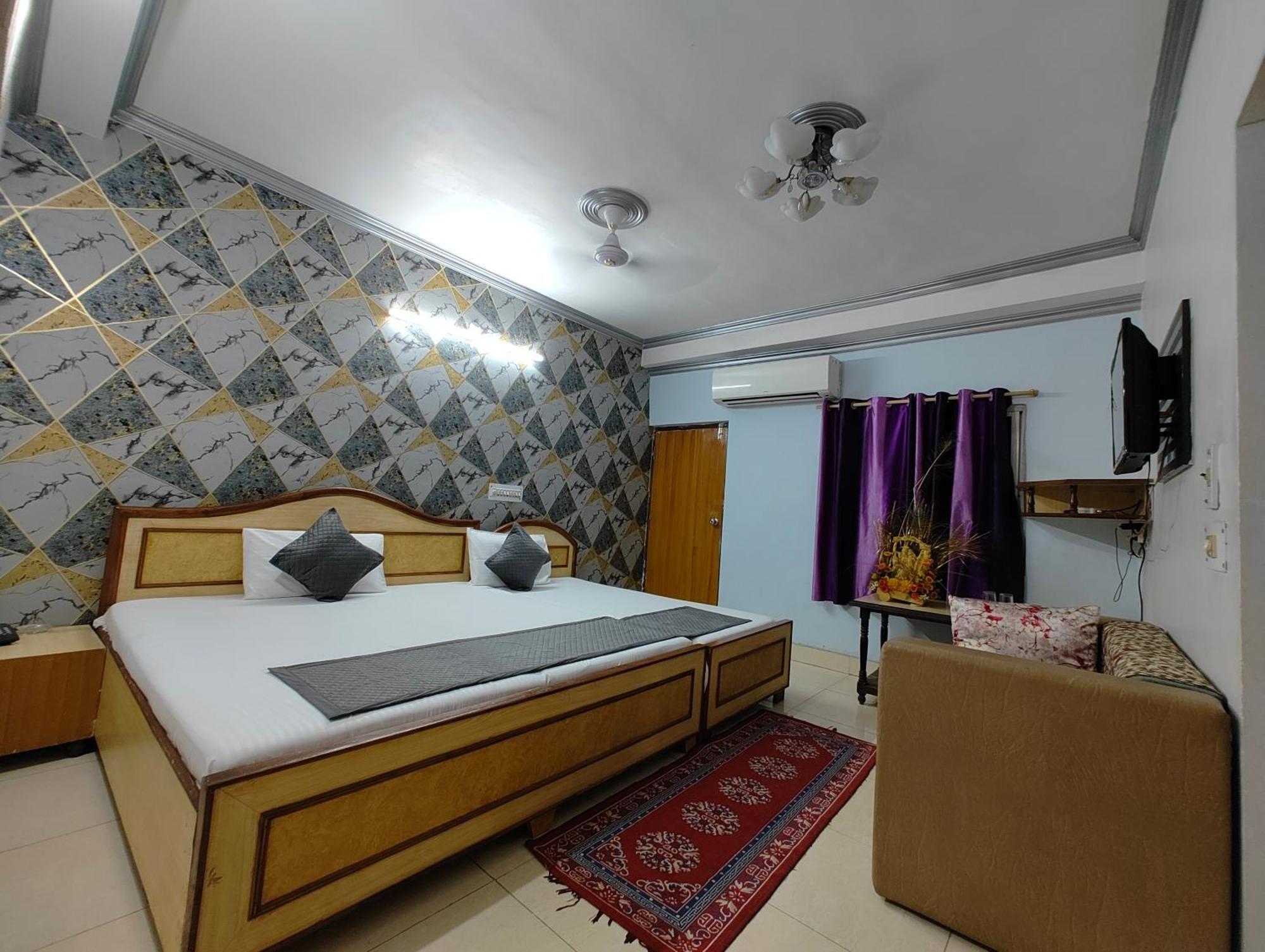 Hotel Swarajya Palace Агра Экстерьер фото
