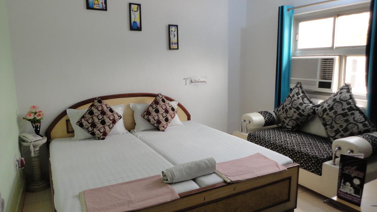 Hotel Swarajya Palace Агра Экстерьер фото